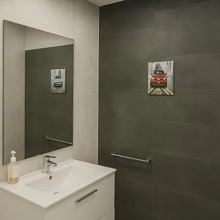 Apartamento Nuevo En Calle Useras *
